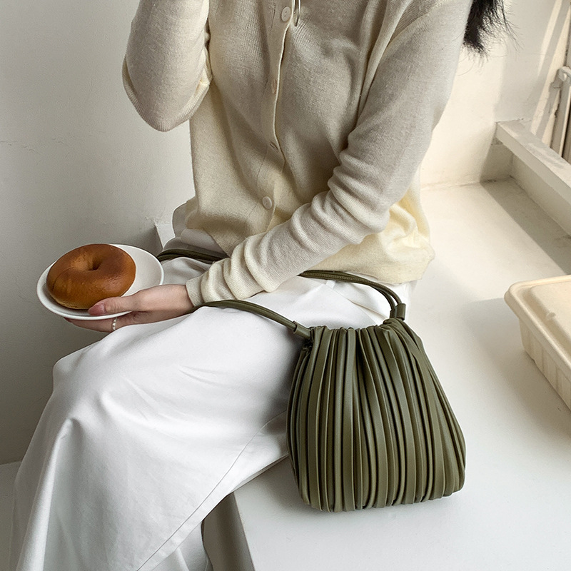 PU Leather Small Square Crossb - đánh giá và giá Luxury Bags Korea