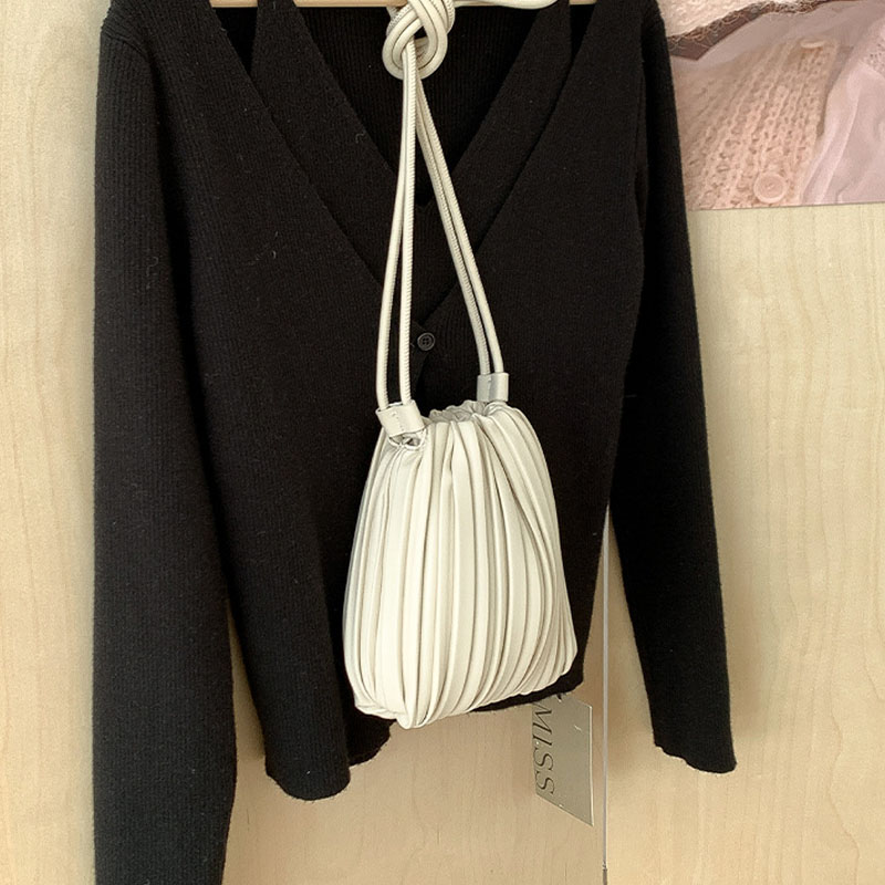 PU Leather Small Square Crossb - đánh giá và giá Luxury Bags Korea