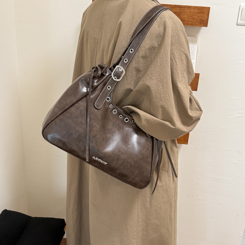 Vintage Style Underarm Shoulde - đánh giá và giá Luxury Bags Vegan