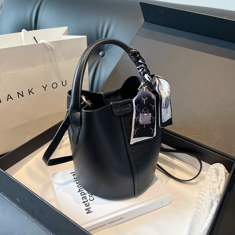 Red PU Bucket Shoulder and Cro - đánh giá và giá Luxury Bags In Sale