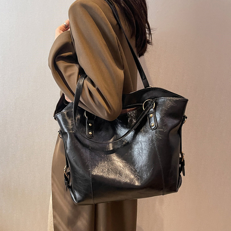 Vintage Women's Shoulder Bag L - đánh giá và giá Luxury Bags Vintage