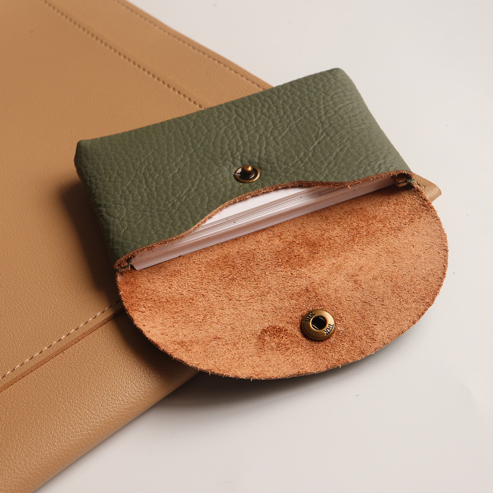 Custom Letters Small Card Hold - đánh giá và giá Luxury Bags Consignment