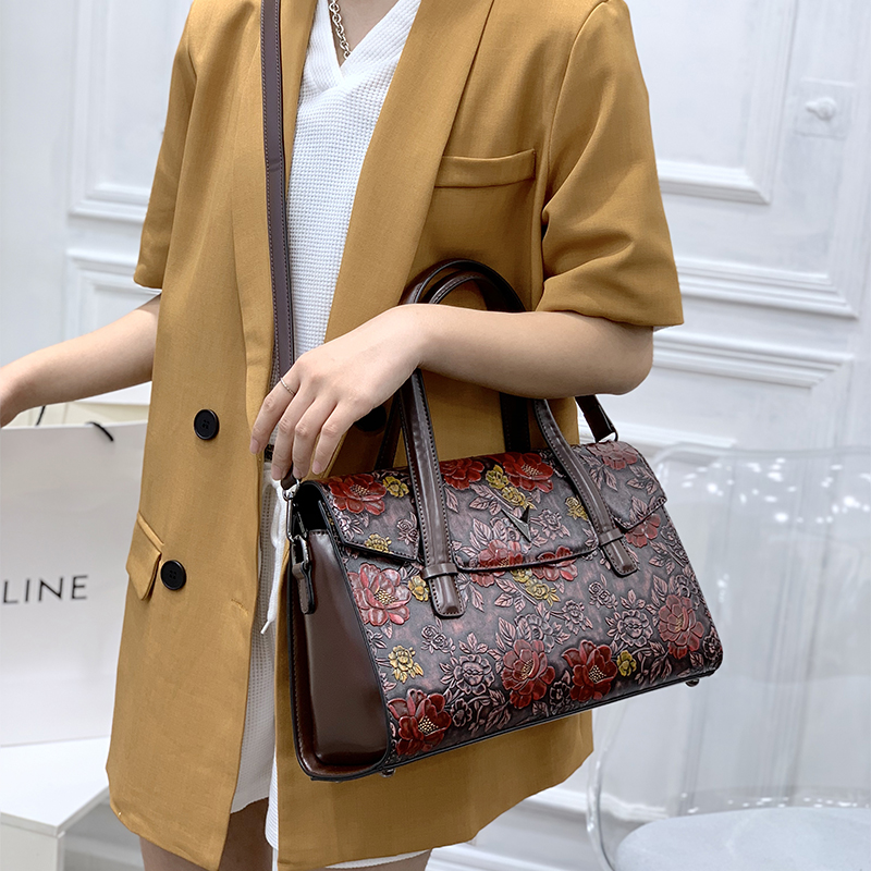 Vintage 3D Embossed Floral Han - đánh giá và giá Luxury Bags Vegan
