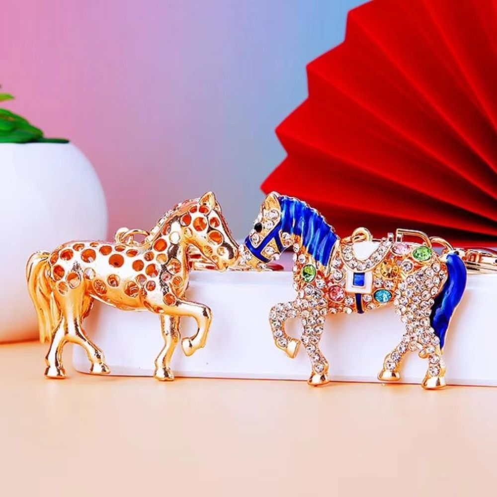 Luxury Metal Horse Key Chain C - đánh giá và giá Luxury Bags Yellow