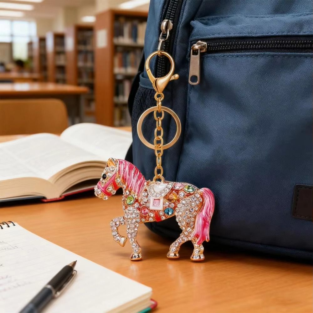 Luxury Metal Horse Key Chain C - đánh giá và giá Luxury Bags Yellow