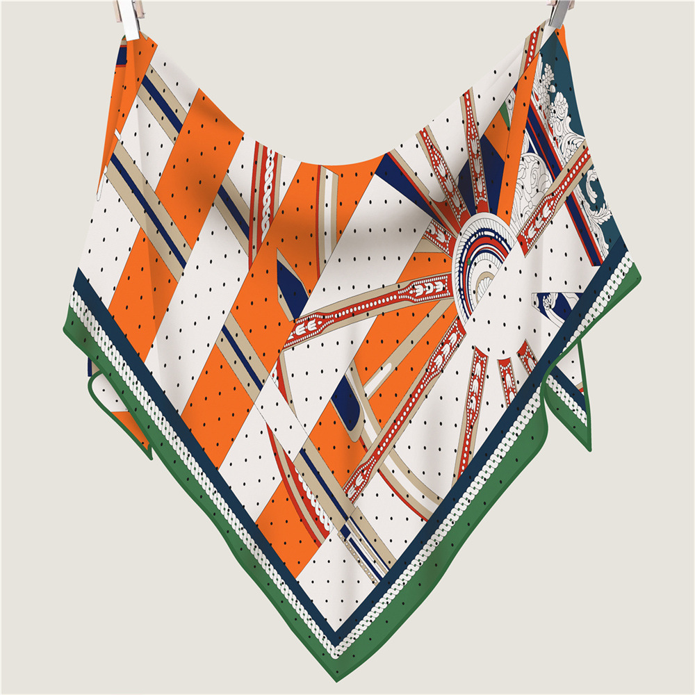 Winter Triangle Scarf Bag Head - đánh giá và giá Luxury Bags La