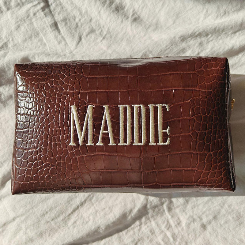 Embroidered Croc Makeup Bag Pe - đánh giá và giá Luxury Bags Vegan
