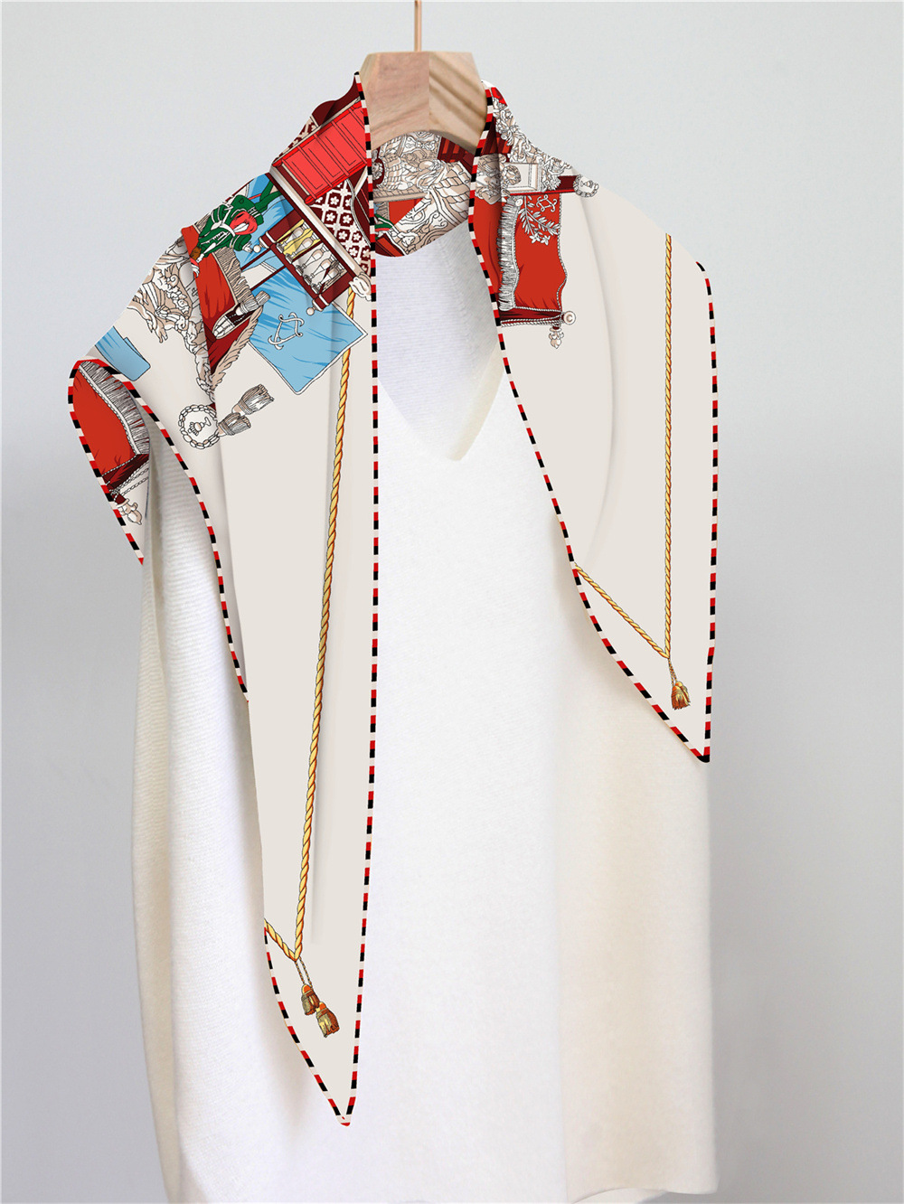 Triangle Twill Scarf Luxury Wo - đánh giá và giá Luxury Bags La
