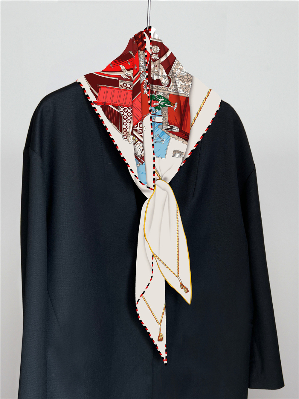 Triangle Twill Scarf Luxury Wo - đánh giá và giá Luxury Bags La